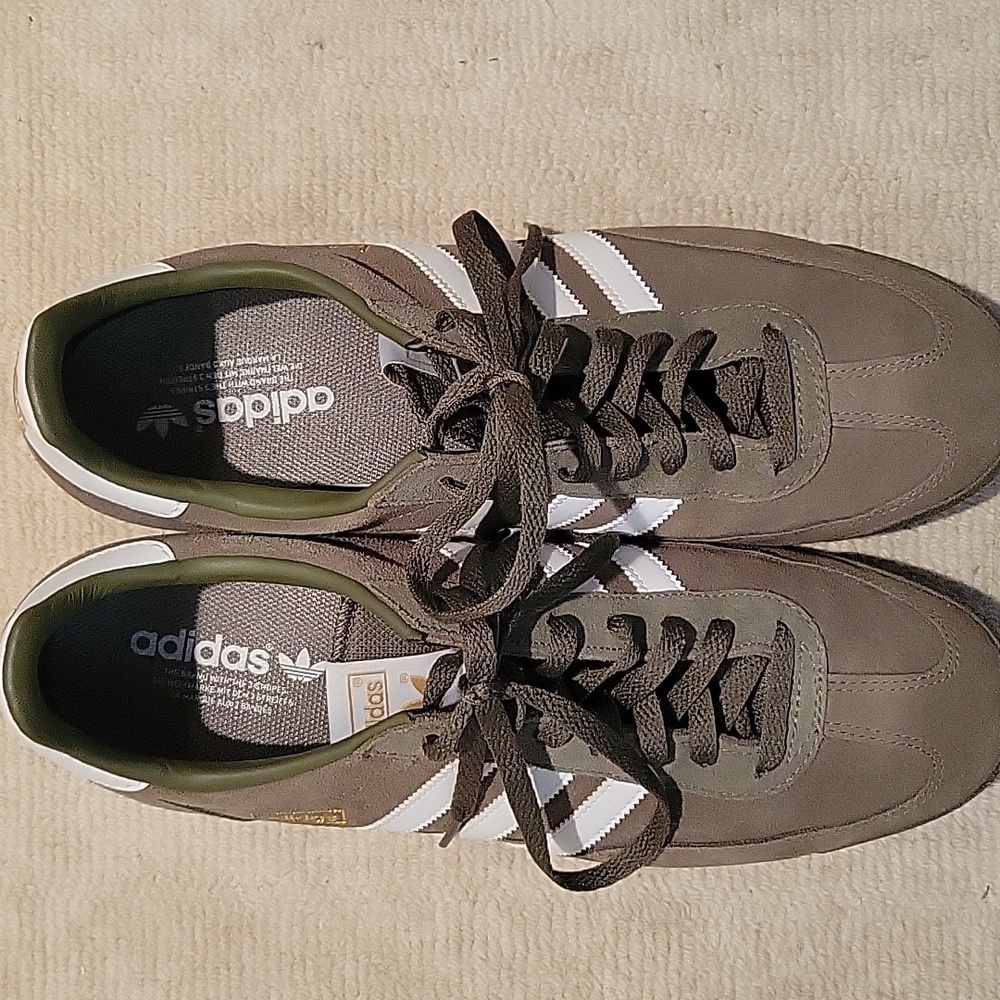Adidas Sneaker